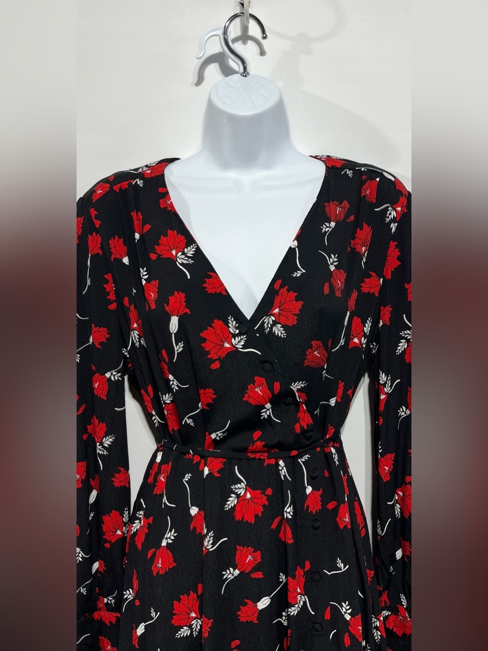 Mango Black And Red Floral Pattern Mini Dress 100% Viscose Size 6 Nwot - Picture 5 of 7